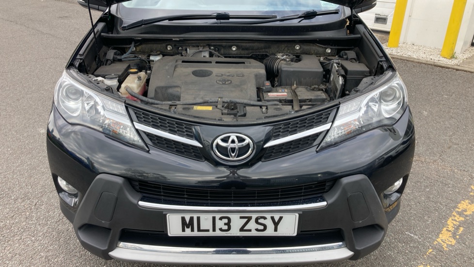Toyota Rav 4 2.2 D-4D Icon 5dr Diesel Estate - Image 8
