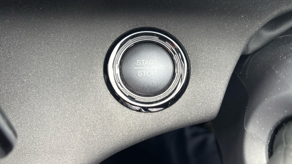 BYD Dolphin 150kW Design 60.4kWh 5dr Auto Electric Hatchback - Image 27
