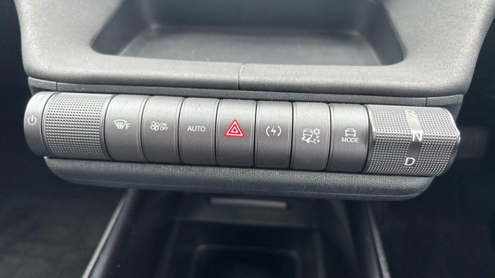 BYD Dolphin 150kW Design 60.4kWh 5dr Auto Electric Hatchback - Image 28