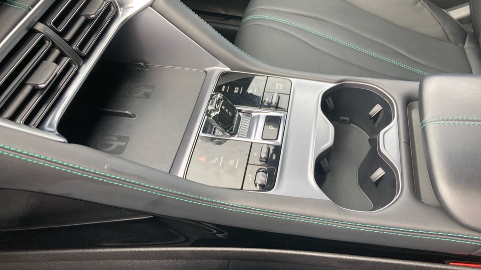 BYD Seal U 1.5 DM-i Comfort 5dr Auto Estate - Image 13