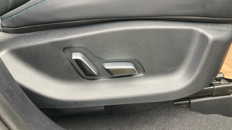 BYD Seal U 1.5 DM-i Comfort 5dr Auto Estate - Image 37