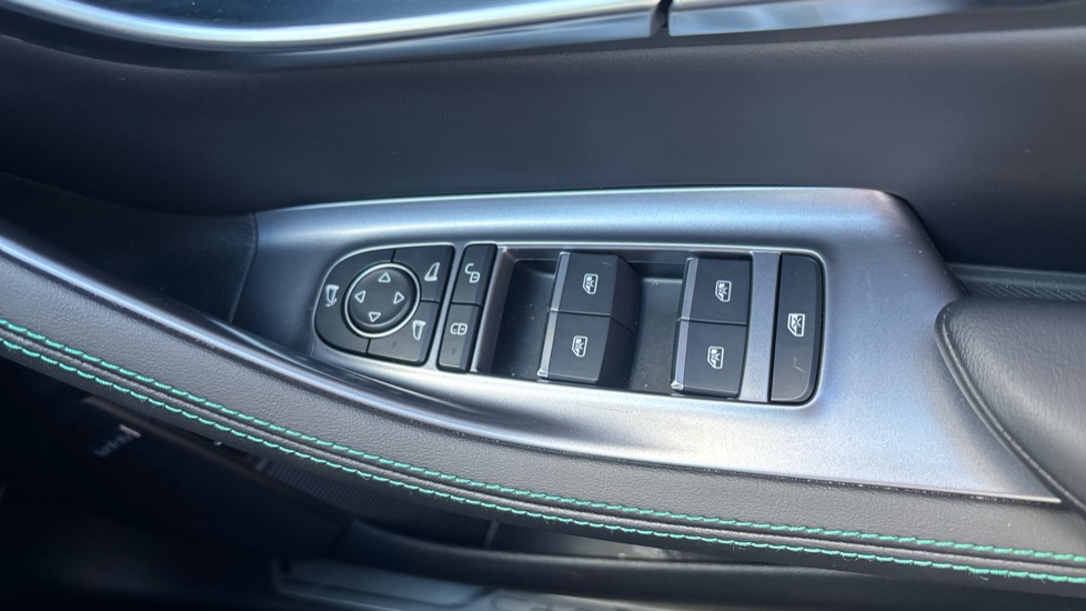BYD Seal U 1.5 DM-i Comfort 5dr Auto Estate - Image 22