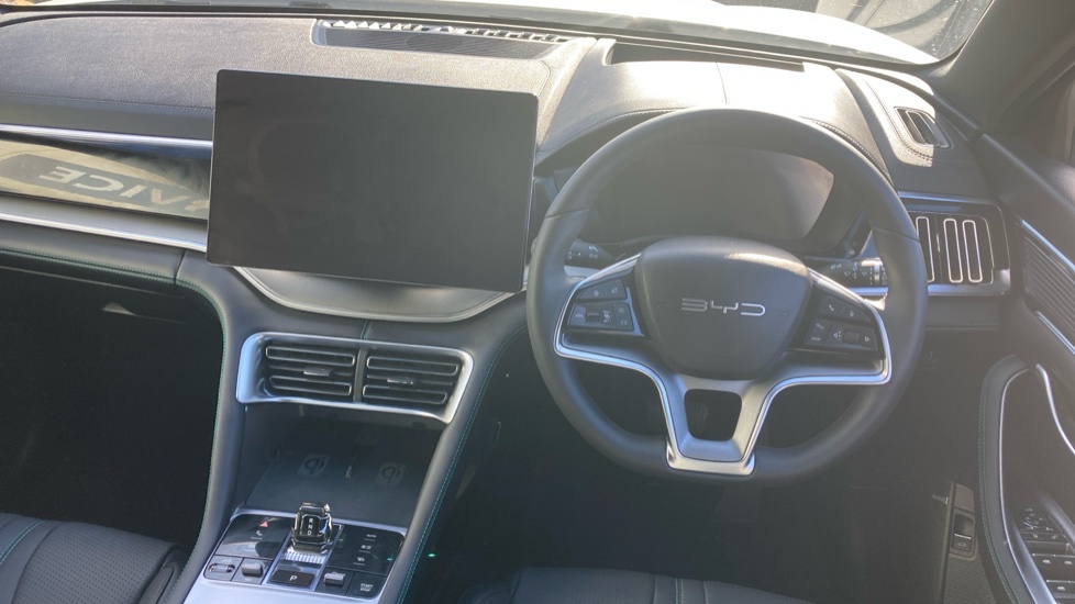 BYD Seal U 1.5 DM-i Boost 5dr Auto Estate - Image 10