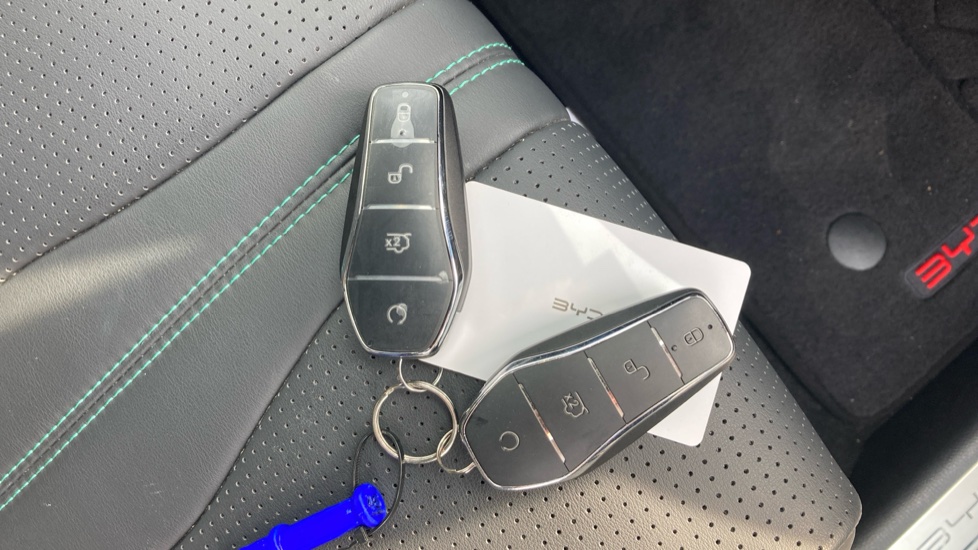 BYD Seal U 1.5 DM-i Comfort 5dr Auto Estate - Image 20
