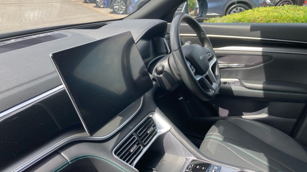 BYD Seal U 1.5 DM-i Comfort 5dr Auto Estate - Image 9