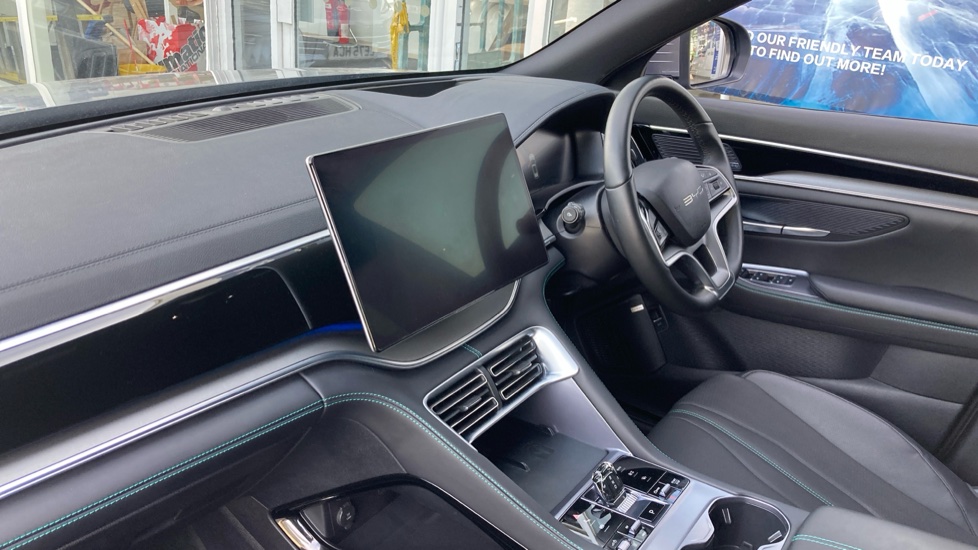 BYD Seal U 1.5 DM-i Comfort 5dr Auto Estate - Image 9