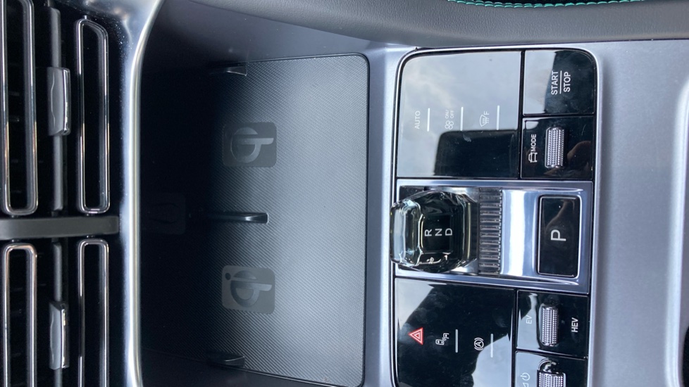 BYD Seal U 1.5 DM-i Comfort 5dr Auto Estate - Image 13