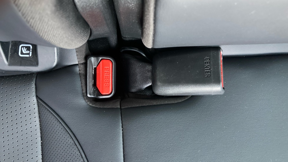 BYD Seal U 1.5 DM-i Comfort 5dr Auto Estate - Image 17