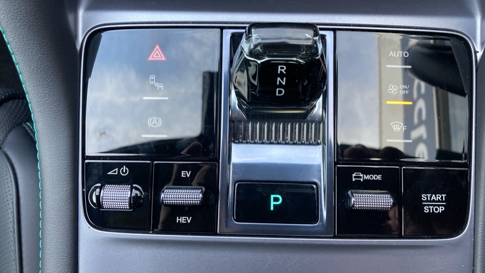 BYD Seal U 1.5 DM-i Comfort 5dr Auto Estate - Image 40