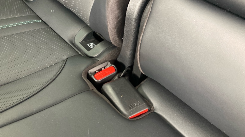 BYD Seal U 1.5 DM-i Comfort 5dr Auto Estate - Image 17