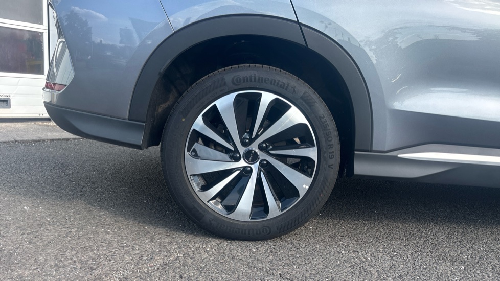 BYD Seal U 1.5 DM-i Comfort 5dr Auto Estate - Image 7