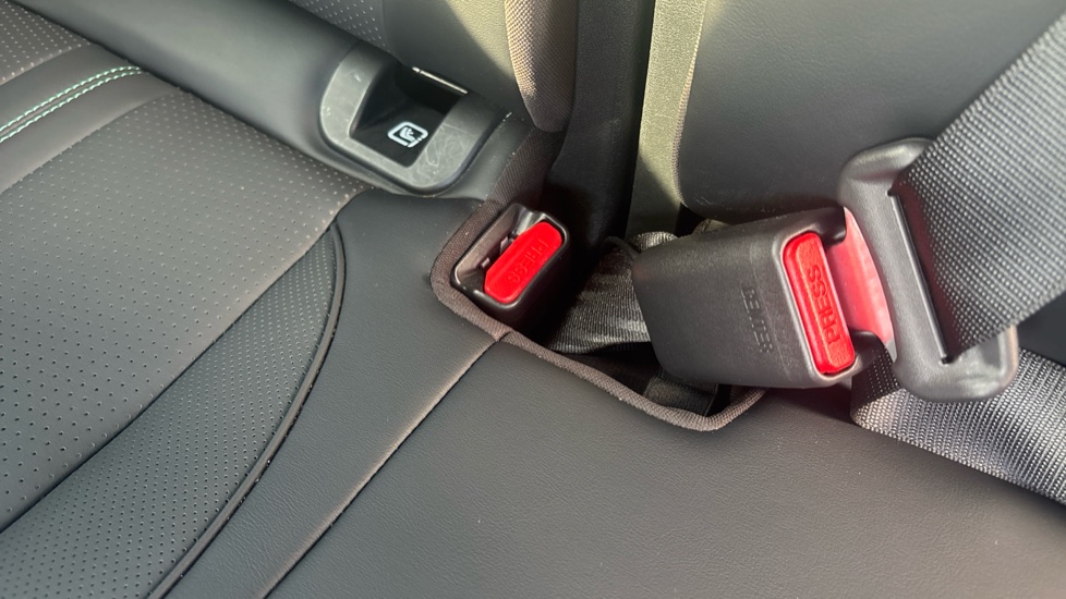 BYD Seal U 1.5 DM-i Comfort 5dr Auto Estate - Image 17