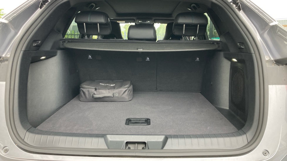 BYD Seal U 1.5 DM-i Comfort 5dr Auto Estate - Image 4