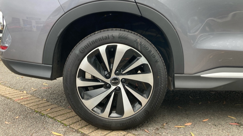 BYD Seal U 1.5 DM-i Comfort 5dr Auto Estate - Image 7