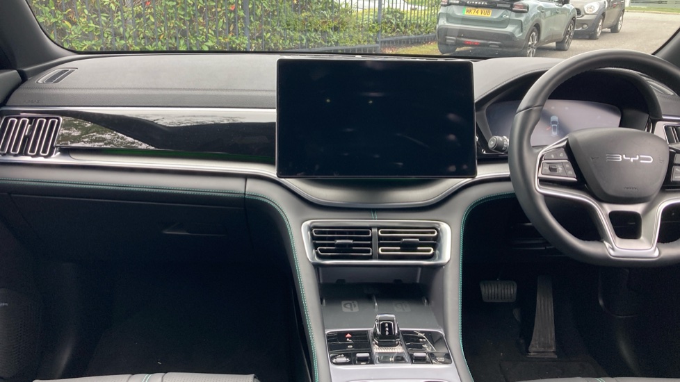 BYD Seal U 1.5 DM-i Comfort 5dr Auto Estate - Image 10