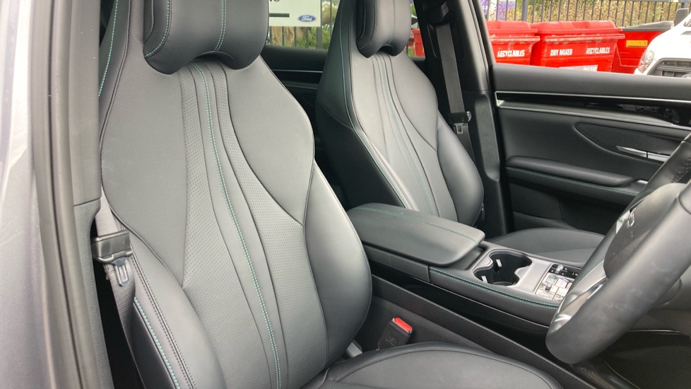 BYD Seal U 1.5 DM-i Comfort 5dr Auto Estate - Image 38