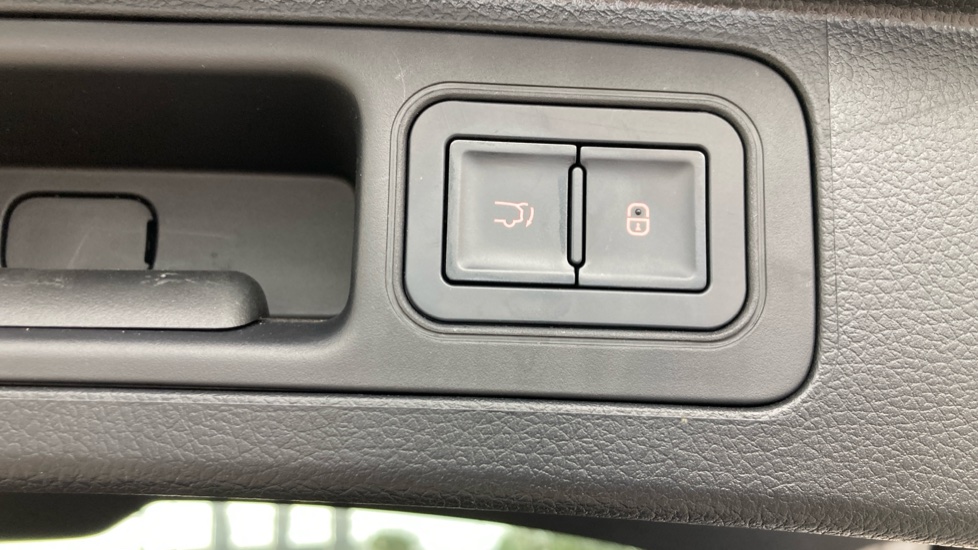 BYD Seal U 1.5 DM-i Comfort 5dr Auto Estate - Image 43