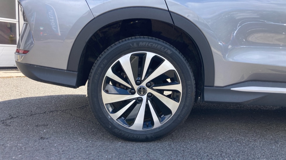 BYD Seal U 1.5 DM-i Comfort 5dr Auto Estate - Image 7