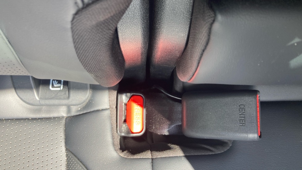 BYD Seal U 1.5 DM-i Comfort 5dr Auto Estate - Image 17
