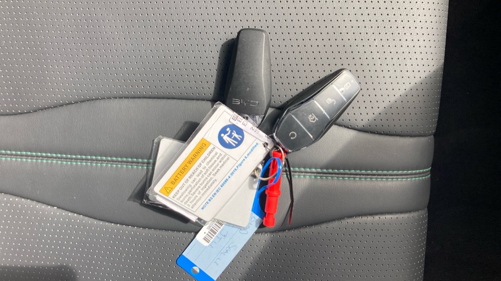 BYD Seal U 1.5 DM-i Comfort 5dr Auto Estate - Image 20