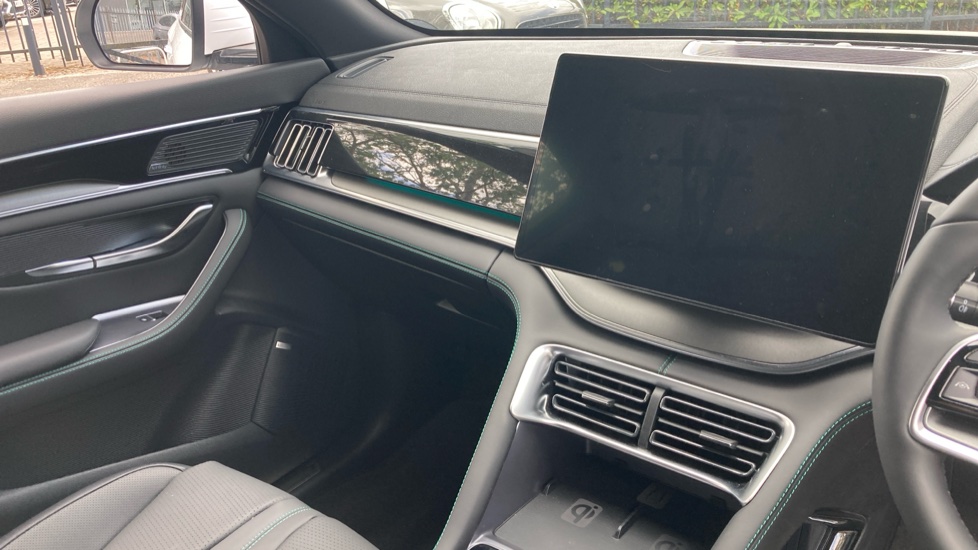 BYD Seal U 1.5 DM-i Comfort 5dr Auto Estate - Image 14