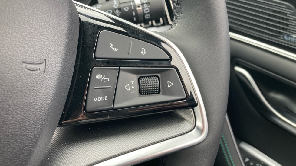 BYD Seal U 1.5 DM-i Comfort 5dr Auto Estate - Image 23