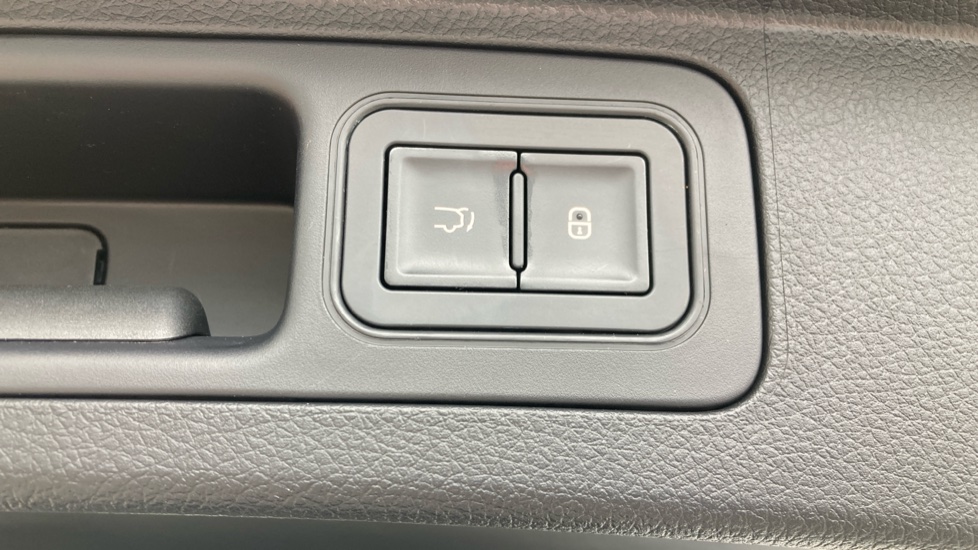 BYD Seal U 1.5 DM-i Comfort 5dr Auto Estate - Image 45