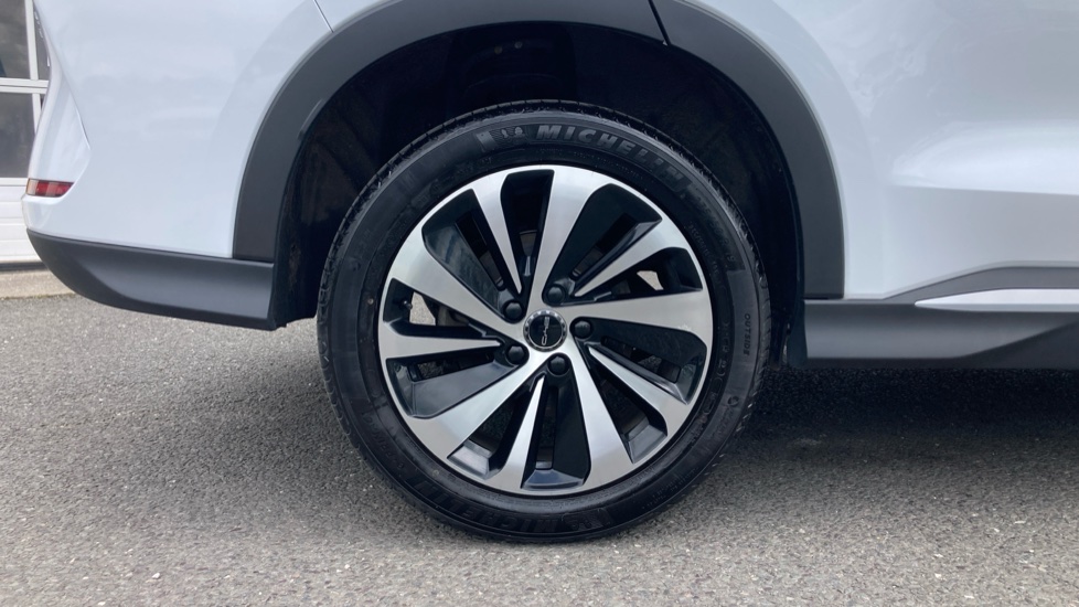 BYD Seal U 1.5 DM-i Comfort 5dr Auto Estate - Image 7