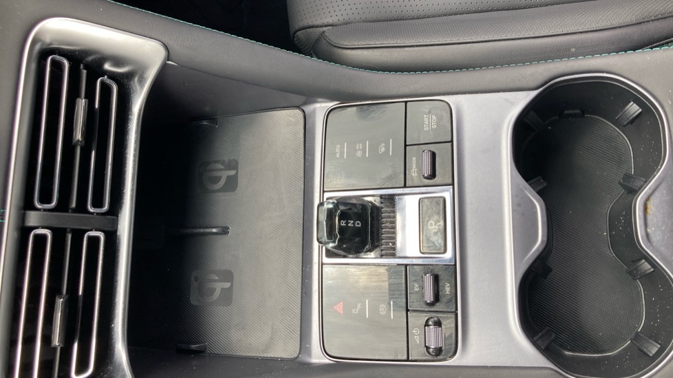 BYD Seal U 1.5 DM-i Comfort 5dr Auto Estate - Image 13