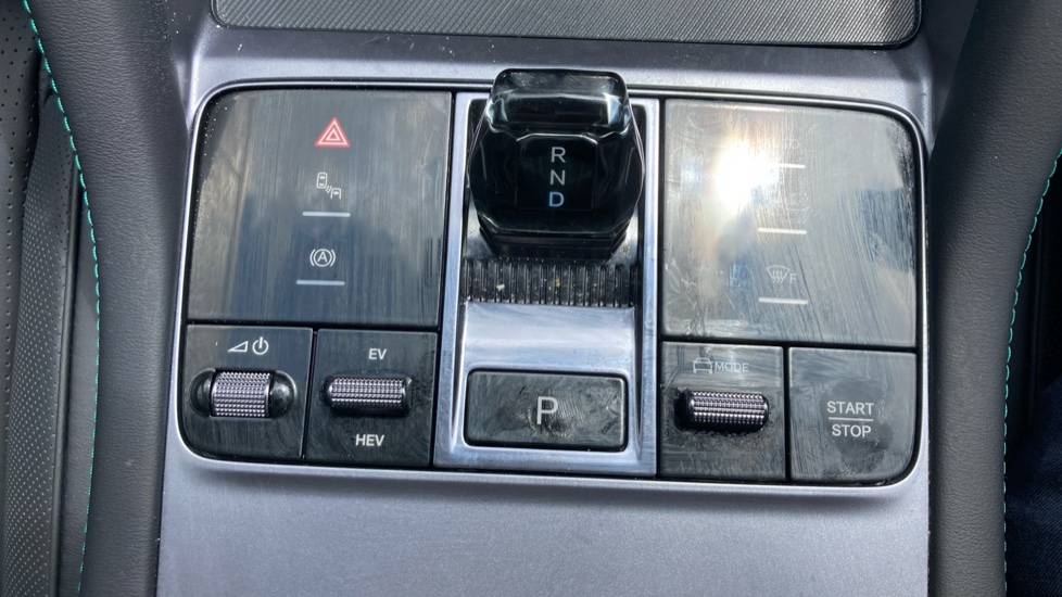 BYD Seal U 1.5 DM-i Comfort 5dr Auto Estate - Image 31