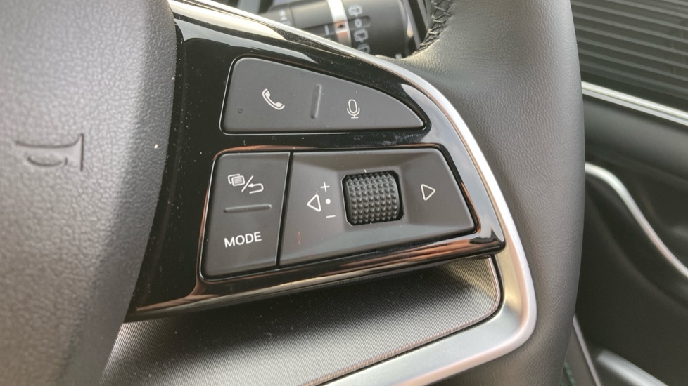 BYD Seal U 1.5 DM-i Boost 5dr Auto Estate - Image 23