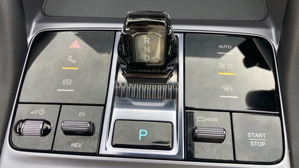 BYD Seal U 1.5 DM-i Boost 5dr Auto Estate - Image 36
