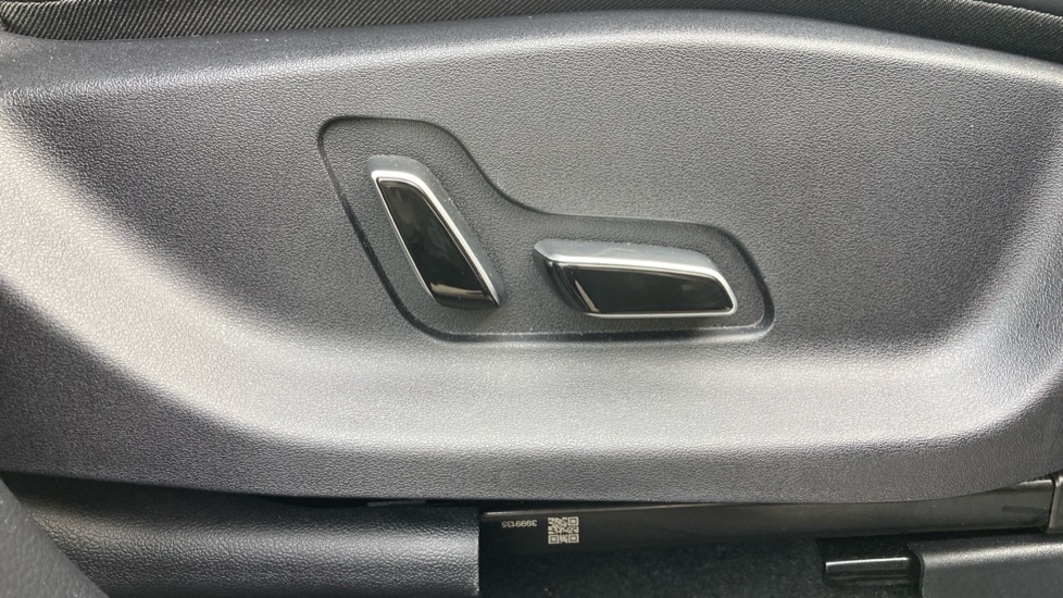 BYD Seal U 1.5 DM-i Boost 5dr Auto Estate - Image 38