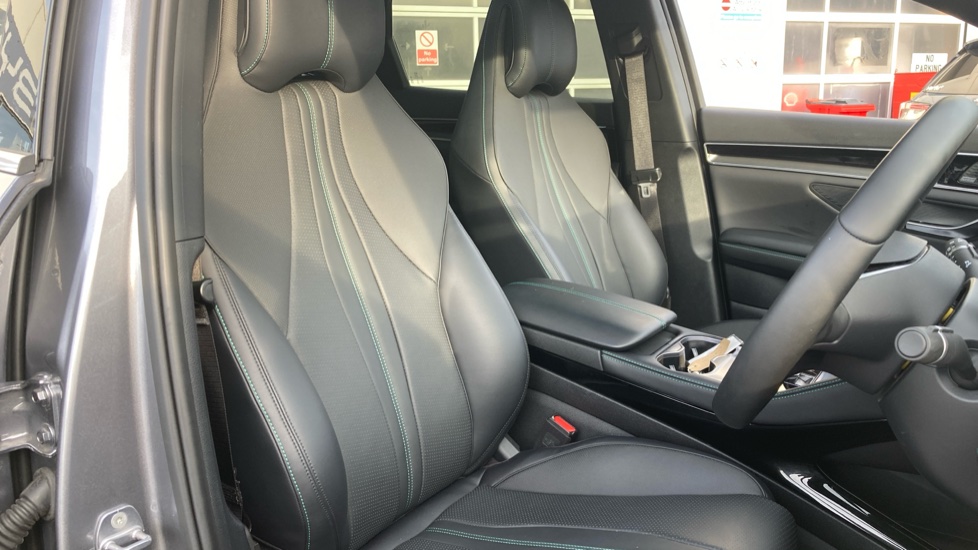 BYD Seal U 1.5 DM-i Boost 5dr Auto Estate - Image 40