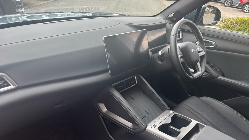 BYD Atto 2 1.5 DM-i 212 Boost 5dr Auto Hatchback - Image 9