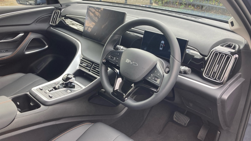 BYD Sealion 5 1.5 DM-i Comfort 5dr Auto Estate - Image 11