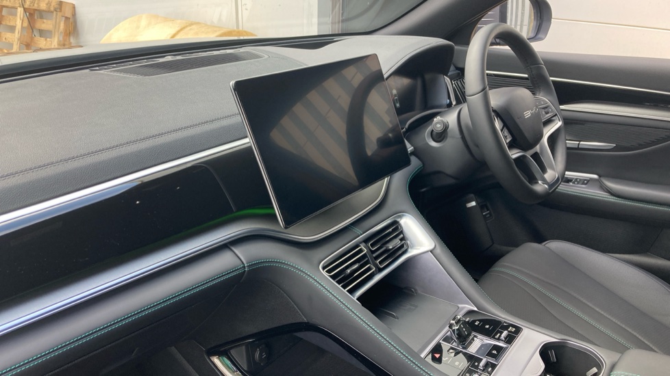 BYD Seal U 1.5 DM-i Boost 5dr Auto Estate - Image 9