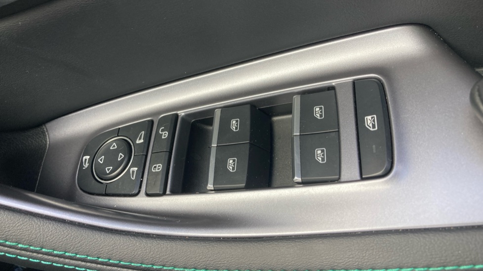 BYD Seal U 1.5 DM-i Boost 5dr Auto Estate - Image 21