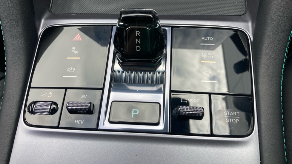 BYD Seal U 1.5 DM-i Boost 5dr Auto Estate - Image 37