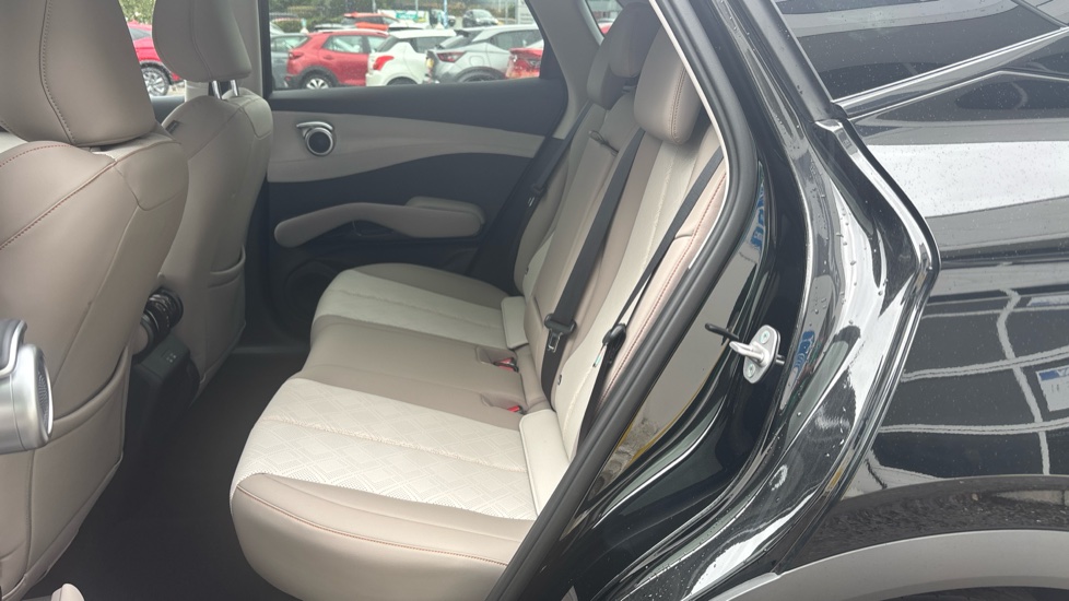 BYD Atto 3 Evo 230kW Design 75kWh 5dr Auto Electric Hatchback - Image 16