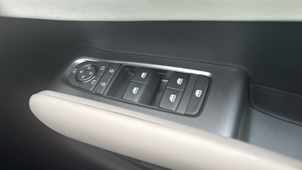 BYD Atto 3 Evo 230kW Design 75kWh 5dr Auto Electric Hatchback - Image 38