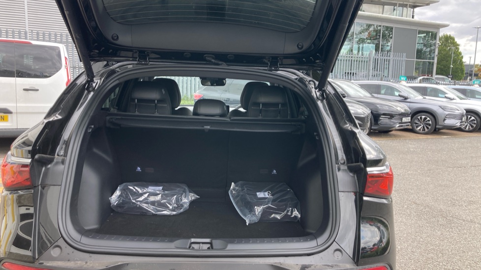 BYD Atto 3 Evo 230kW Design 75kWh 5dr Auto Electric Hatchback - Image 4