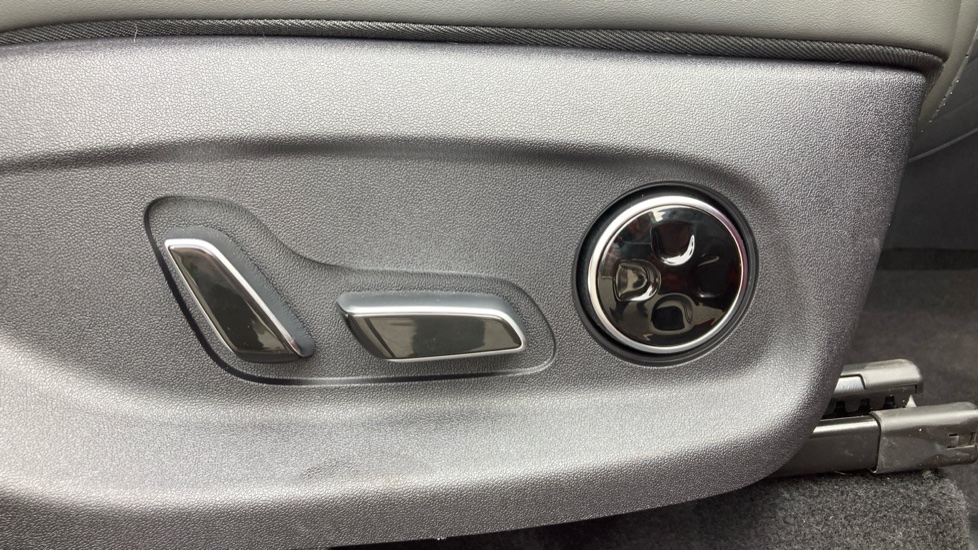 BYD Atto 3 Evo 230kW Design 75kWh 5dr Auto Electric Hatchback - Image 37