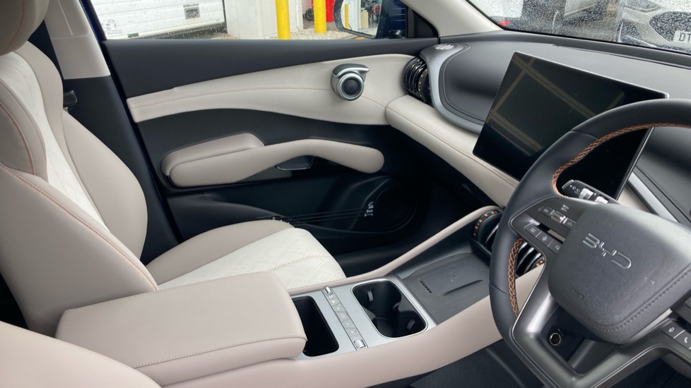 BYD Atto 3 Evo 230kW Design 75kWh 5dr Auto Electric Hatchback - Image 14