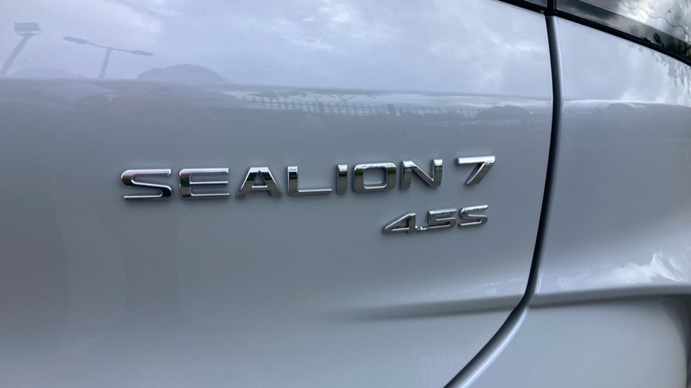 BYD Sealion 7 390kW Excellence AWD 91kWh 5dr Auto Electric Estate - Image 37