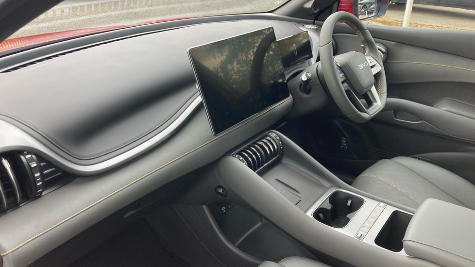 BYD Atto 3 Evo 230kW Design 75kWh 5dr Auto Electric Hatchback - Image 9
