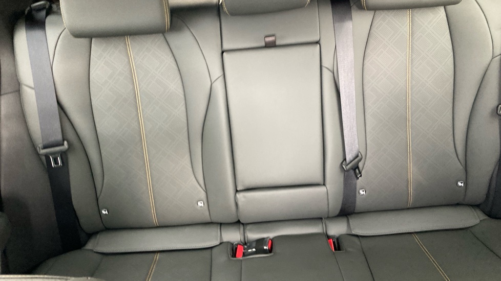 BYD Atto 3 Evo 230kW Design 75kWh 5dr Auto Electric Hatchback - Image 15