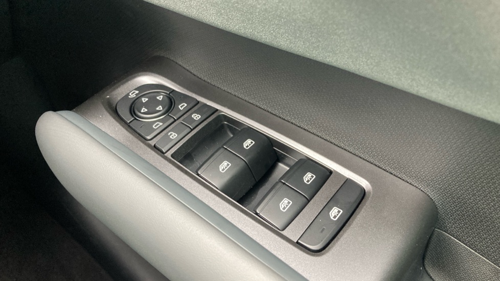BYD Atto 3 Evo 230kW Design 75kWh 5dr Auto Electric Hatchback - Image 29