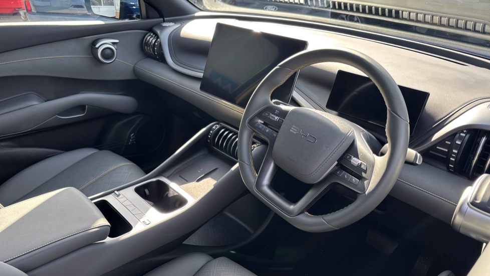 BYD Atto 3 Evo 230kW Design 75kWh 5dr Auto Electric Hatchback - Image 11