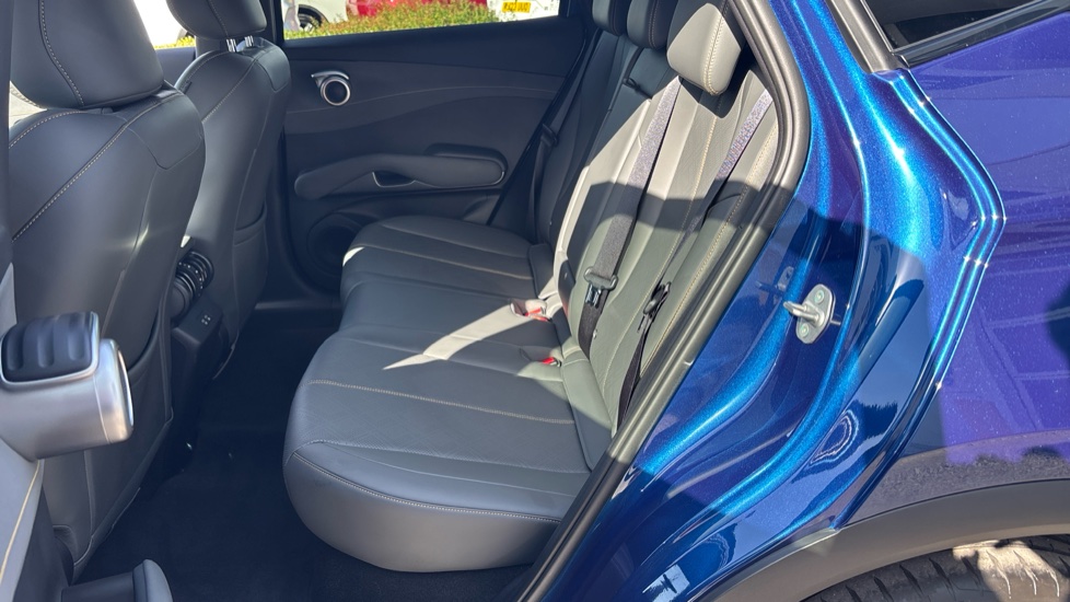 BYD Atto 3 Evo 230kW Design 75kWh 5dr Auto Electric Hatchback - Image 16